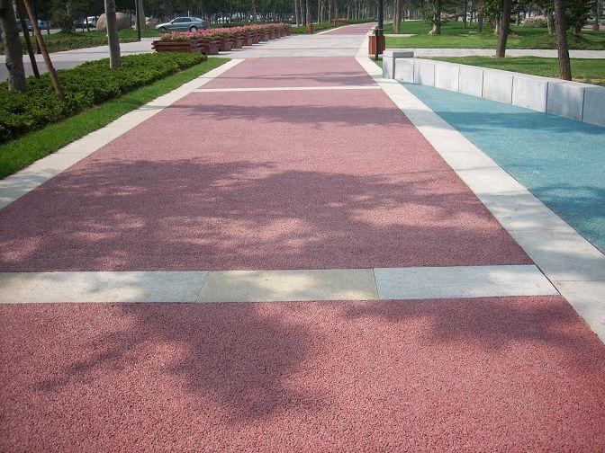 七彩虹彩色透水混凝土系统施工方案